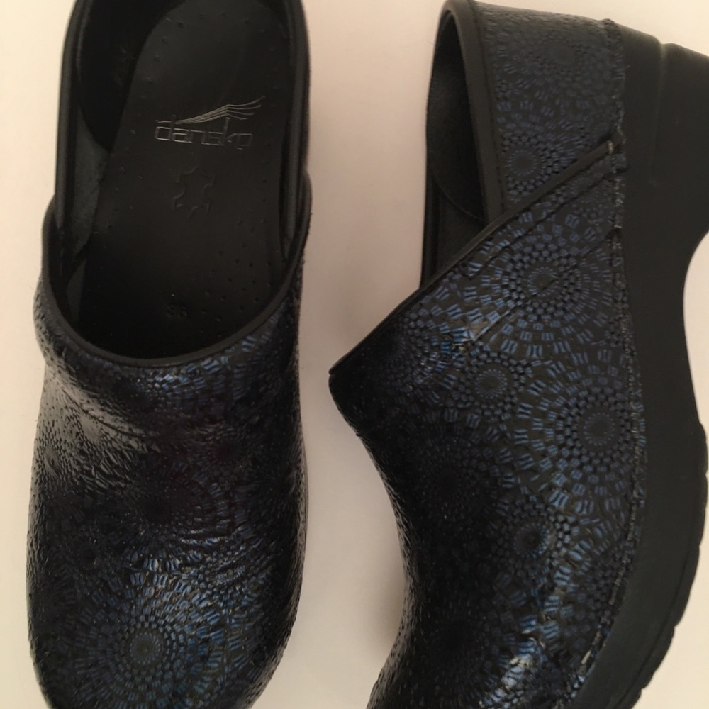 Dansko Clogs - Picture 4 of 8